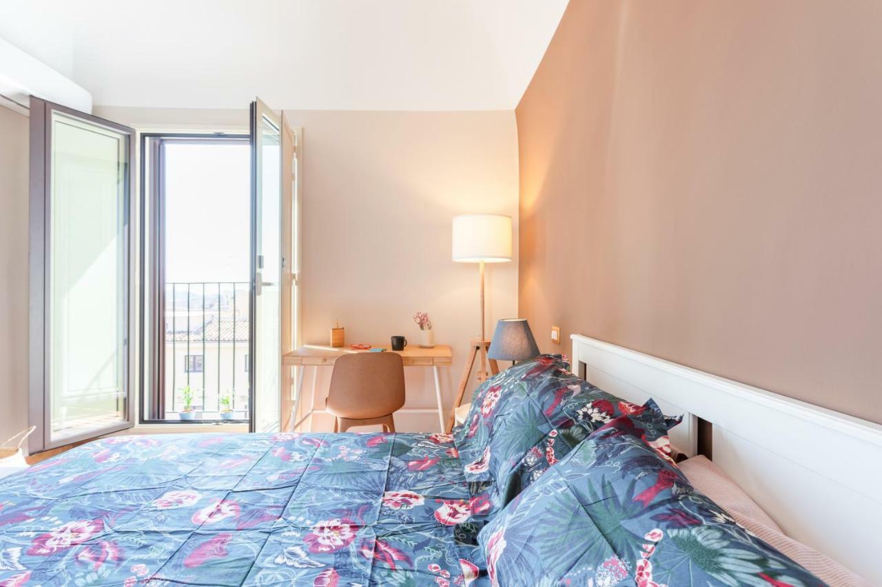 Apartment Center *